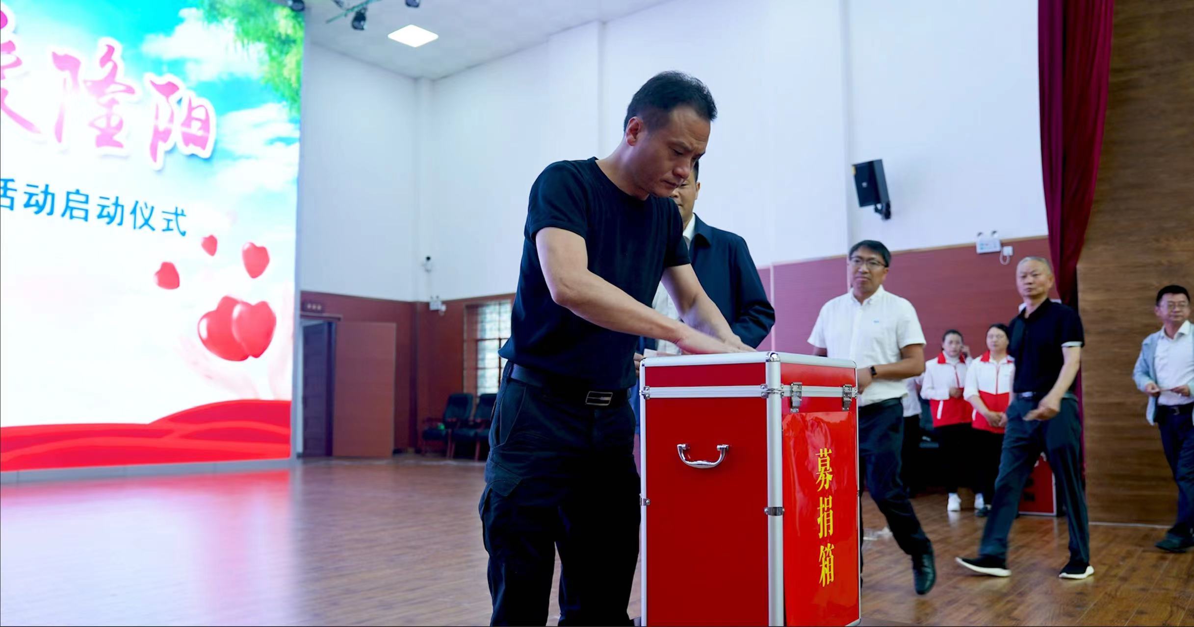 “5.02”地震募捐活動